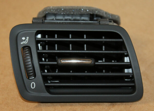 3C2819702E1QB - NEW VOLKSWAGEN PASSAT B6 CC RHD FRONT RIGHT DASHBOARD AIR VENT 3C2819702E1QB