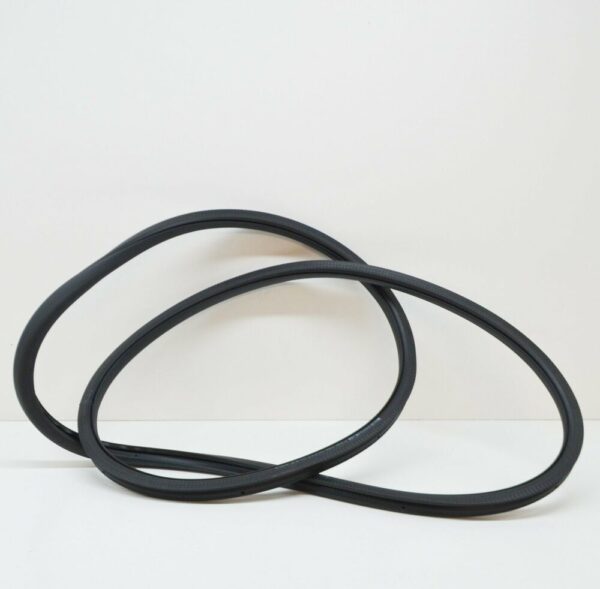 3C4867911C5AP - NEW VOLKSWAGEN PASSAT B6 FRONT DOOR INNER SEAL 3C4867911C5AP