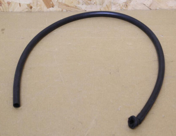 3C5827861A - NEW VOLKSWAGEN PASSAT B7 REAR BOOT LID WATER DRANAGE HOSE 3C5827861A