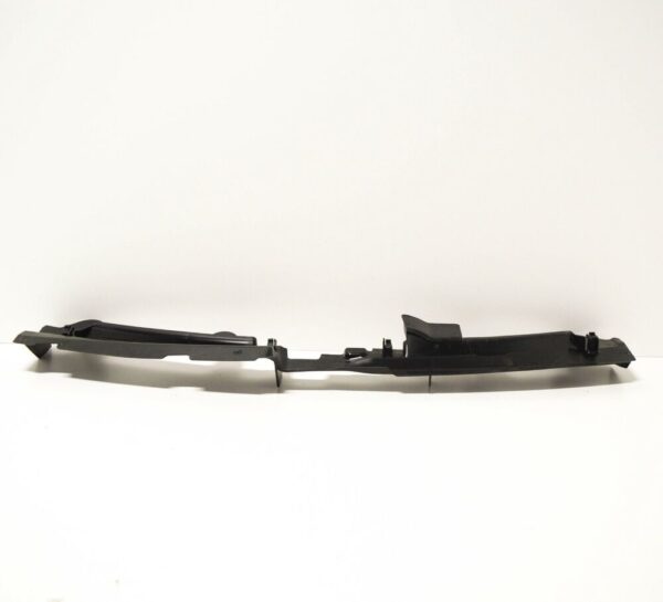 3C8121330C - OEM VOLKSWAGEN CC 358 FRONT RADIATOR AIR DUCT DEFLECTOR 3C8121330C GENUINE