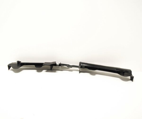 3C8121330C - OEM VOLKSWAGEN CC 358 FRONT RADIATOR AIR DUCT DEFLECTOR 3C8121330C GENUINE