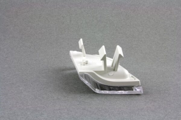 3C8807718 - NEW VW PASSAT CC FRONT BUMPER O/S RIGHT CLEAR TURN SIGNAL REFLECTOR