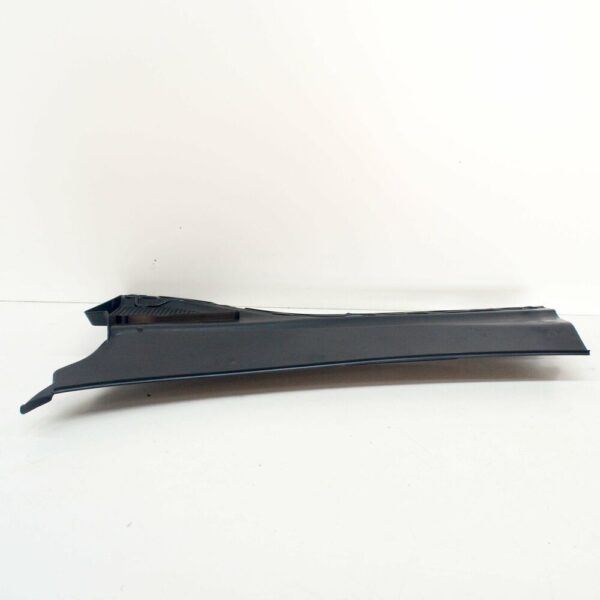 3C88194049B9 - NEW VW PASSAT CC 357 FRONT RIGHT WATER DEFLECTOR LHD 3C88194049B9