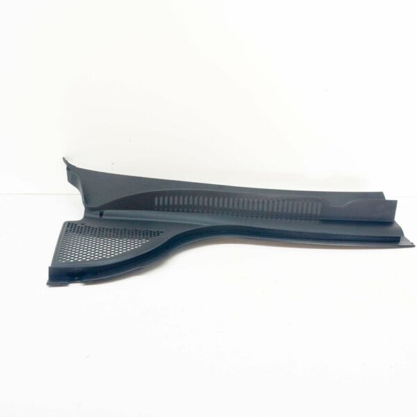 3C88194049B9 - NEW VW PASSAT CC 357 FRONT RIGHT WATER DEFLECTOR LHD 3C88194049B9