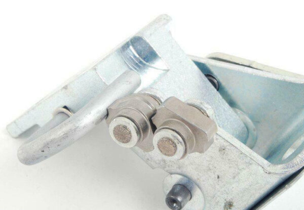 3C8833412B - NEW VOLKSWAGEN PASSAT B7 DOOR REAR RIGHT LOWER HINGE 3C8833412B