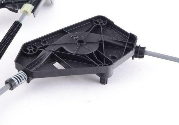 3C8837462M - NEW VOLKSWAGEN CC FRONT RIGHT DOOR WINDOW REGULATOR 3C8837462M ORIGINAL