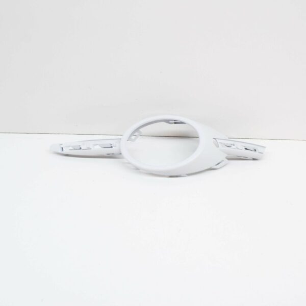 3C8853212AGRU - NEW VW CC R-LINE FRONT RIGHT OUTER FOG LIGHT TRIM RING 3C8853212AGRU