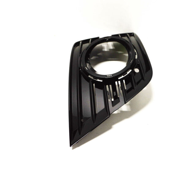 3C8853665F041 - NEW VOLKSWAGEN PASSAT CC A6 LEFT FOG LIGHT GRILLE 3C8853665F041