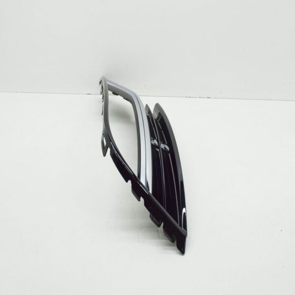 3C8854662041 - NEW VOLKSWAGEN CC 358 RIGHT FOG LIGHT GRILLE 3C8854662041 3C8854662 041 ORIGINAL