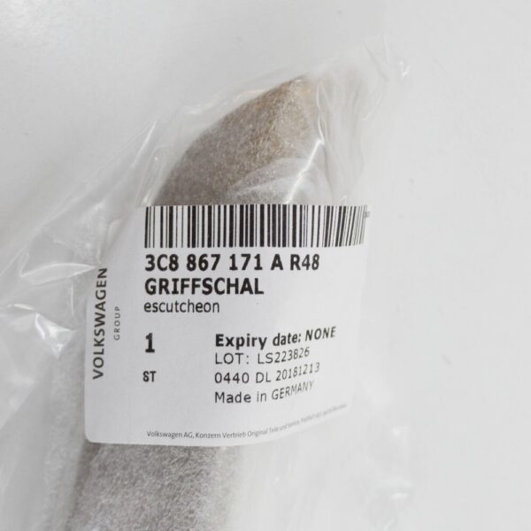 3C8867171AR48 - VW CC 35 Front Left Door Handle Shell 3C8867171AR48 NEW GENUINE