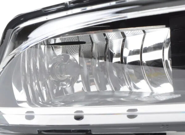 3C8941700 - NEW VW CC 35 FRONT RIGHT FOG LIGHT 3C8941700 ORIGINAL