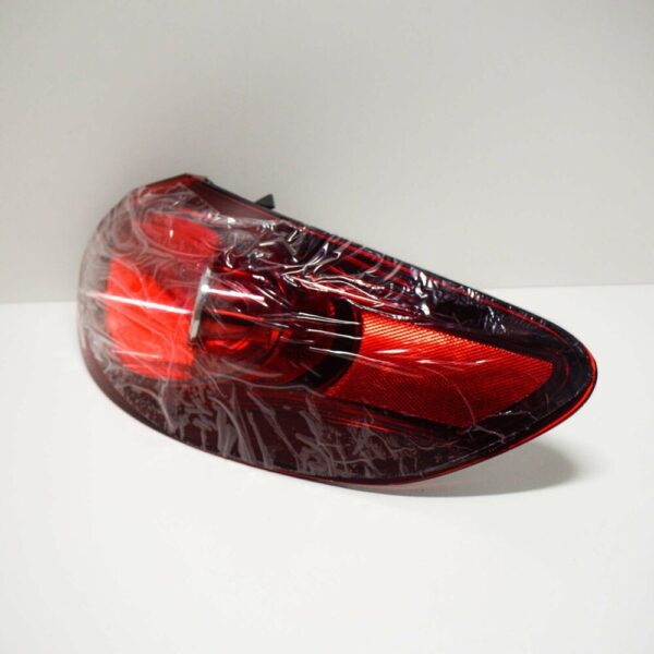3C8945208S - NEW VOLKSWAGEN PASSAT CC REAR RIGHT OUTER TAIL LIGHT LAMP 3C8945208S ORIGINAL