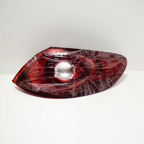 3C8945208S - NEW VOLKSWAGEN PASSAT CC REAR RIGHT OUTER TAIL LIGHT LAMP 3C8945208S ORIGINAL