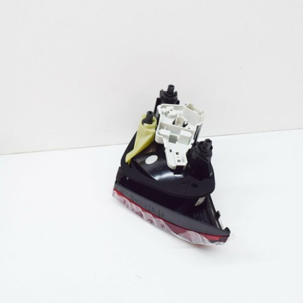 3C8945307A - NEW VW PASSAT CC 357 REAR LEFT TAIL LIGHT 3C8945307A