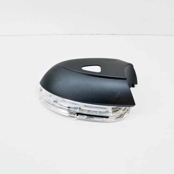 3C8949101E - NEW VOLKSWAGEN CC LEFT MIRROR TURN SIGNAL INDICATOR 3C8949101E