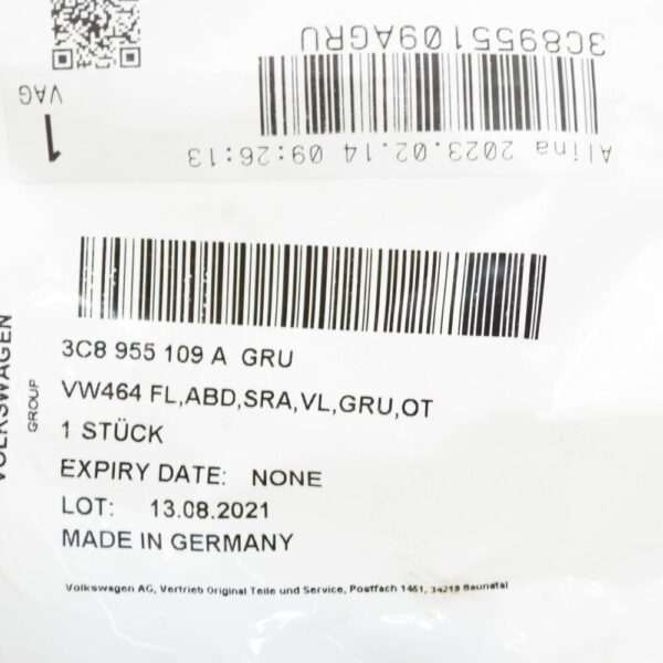3C8955109AGRU - VOLKSWAGEN PASSAT CC A6 Left Headlight Washer Cover 3C8955109AGRU NEW GENUINE