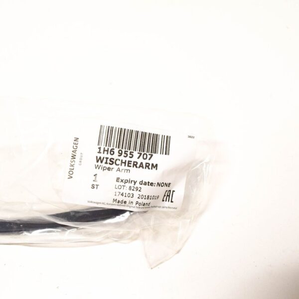 3C8998226 - Volkswagen CC Repair Kit for Right Headlight Wall 3C8998226 NEW