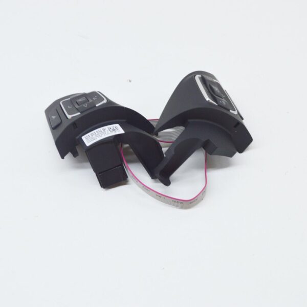 3C8998537B - NEW VW GOLF VI 5K MK6 STEERING WHEEL SWITCHES 3C8998537B ORIGINAL