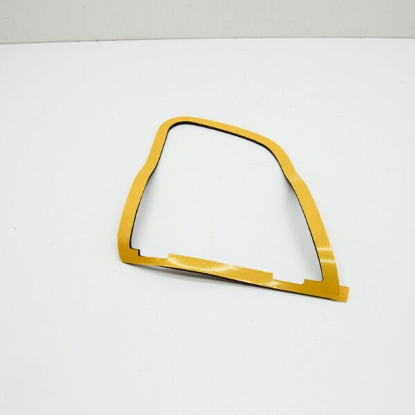 3C9945192 - VW Passat Variant B6 Rear Right Inner Tail Light Seal 3C9945192 New Genuine