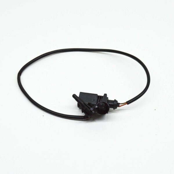 3CN820535A - NEW VOLKSWAGEN ATLAS EXTERIOR TEMPERATURE SENSOR 3CN820535A ORIGINAL