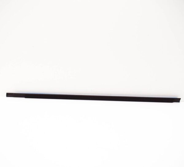 3CN8374762MG - NEW VW ATLAS FRONT RIGHT OUTER DOOR BELT WEATHERSTRIP TRIM 3CN8374762MG ORIGINAL