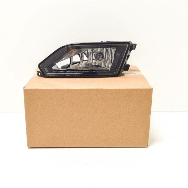 3CN941662 - NEW VOLKSWAGEN ATLAS FRONT RIGHT FOG LIGHT 3CN941662