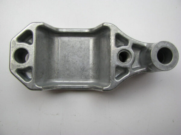 3D0199613H - NEW VW PHAETON 3D REAR SWAY BAR MOUNT BRACKET 3D0199613H ORIGINAL