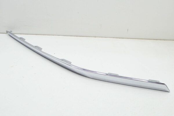 3D0807718G2ZZ - NEW VOLKSWAGEN PHAETON 3D FRONT RIGHT BUMPER MOLDING STRIP 3D0807718G2ZZ