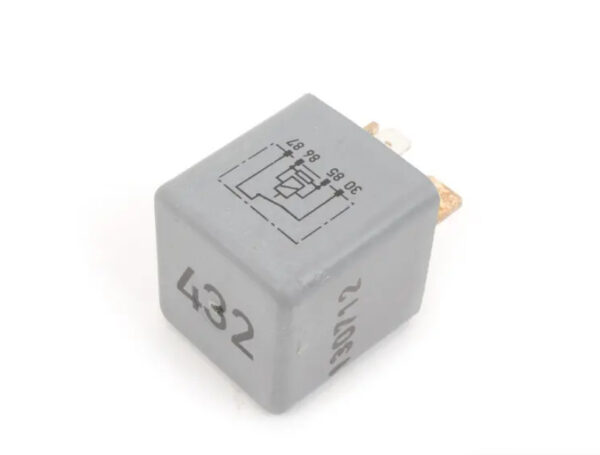 3D0906383 - NEW VOLKSWAGEN TOUAREG 7L MK1 BATTERY RELAY LHD 3D0906383 ORIGINAL
