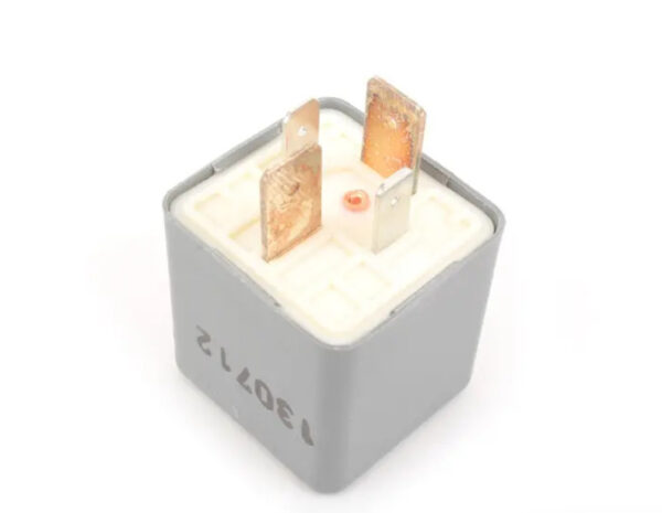 3D0906383 - NEW VOLKSWAGEN TOUAREG 7L MK1 BATTERY RELAY LHD 3D0906383 ORIGINAL