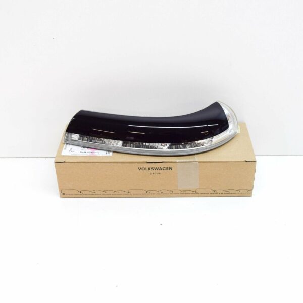 3D0949102B - NEW VW PHAETON GP3 FRONT RIGHT DOOR MIRROR TURN INDICATOR 3D0949102B
