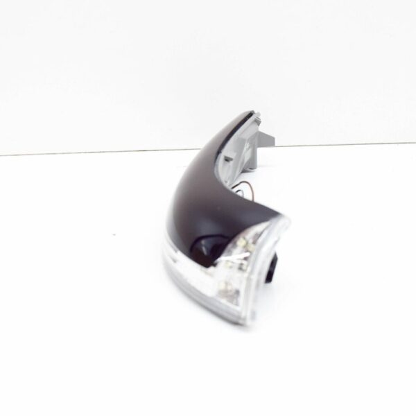 3D0949102B - NEW VW PHAETON GP3 FRONT RIGHT DOOR MIRROR TURN INDICATOR 3D0949102B