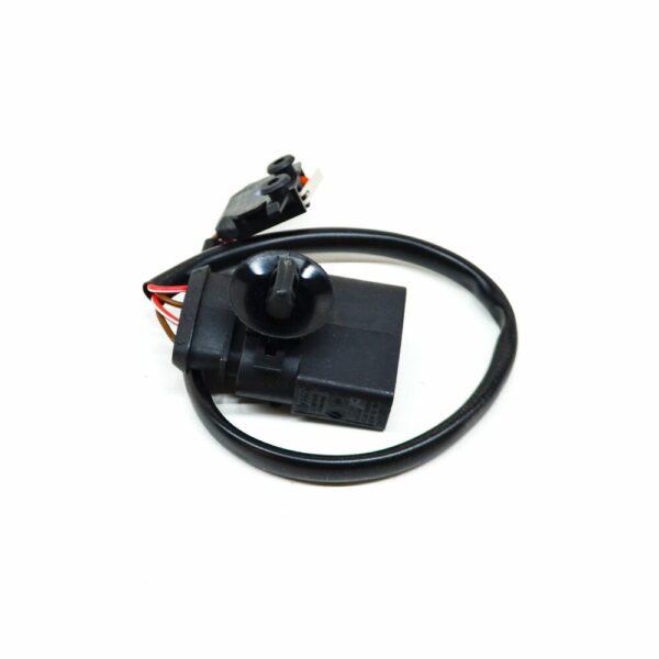3D0953236A - OEM VOLKSWAGEN PHAETON GP2 FRONT HOOD OPEN MICRO SWITCH LHD 3D0953236A GENUINE