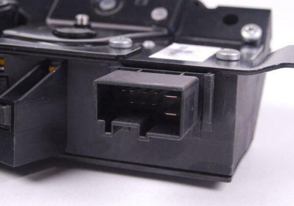 3D5827505F01C - NEW VW PHAETON GP2 REAR LID INNER LOCK WITH MICRO SWITCH 3D5827505F01C ORIGINAL