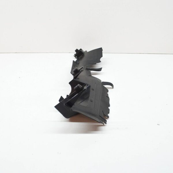 3G0121284AA - NEW VOLKSWAGEN ARTEON 3H7 RIGH RADIATOR AIR GUIDE 3G0121284AA ORIGINAL