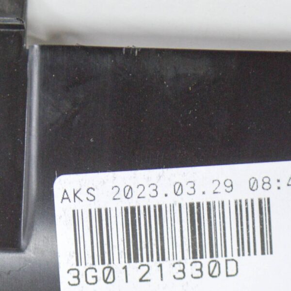 3G0121330D - Volkswagen Passat B8 3G Upper Radiator Air Repellent 3G0121330D NEW Original