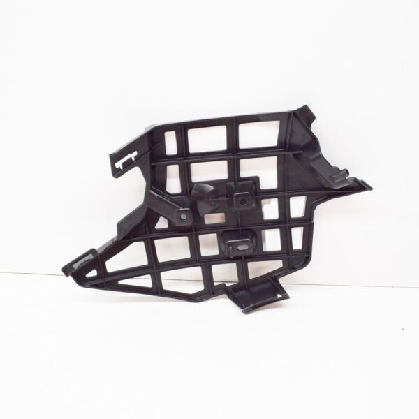 3G0807177D - NEW VOLKSWAGEN PASSAT B8 FRONT LEFT BUMPER BRACKET 3G0807177D