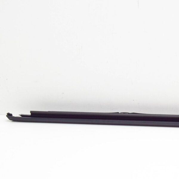 3G0837478C5AP - NEW VW PASSAT B8 3G FRONT RIGHT OUTER WINDOW APERTURE SEAL 3G0837478C5AP