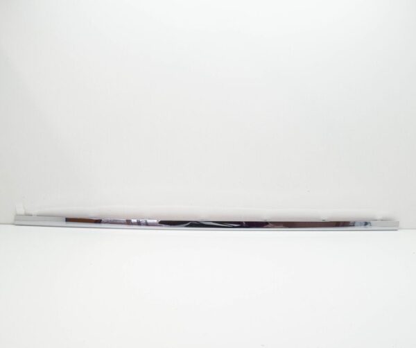 3G0853332A3Q7 - NEW VOLKSWAGEN PASSAT B8 3G FRONT RIGHT DOOR LOWER MOLDING 3G0853332A3Q7