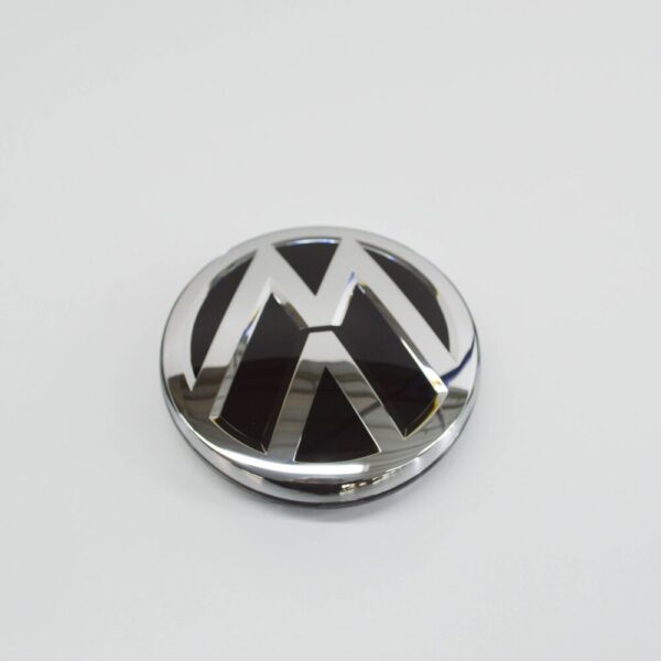 3G0853601DJZA - NEW VW PASSAT B8 3G RADIATOR GRILLE LOGO EMBLEM 3G0853601DJZA ORIGINAL