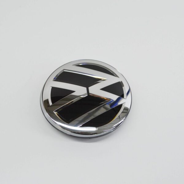 3G0853601DJZA - NEW VW PASSAT B8 3G RADIATOR GRILLE LOGO EMBLEM 3G0853601DJZA ORIGINAL