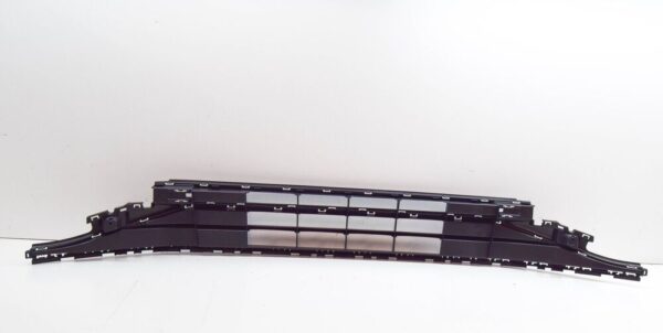 3G0853677Q9B9 - VW Passat B8 3G Front Lower Bumper Vent Grille 3G0853677Q9B9 NEW GENUINE