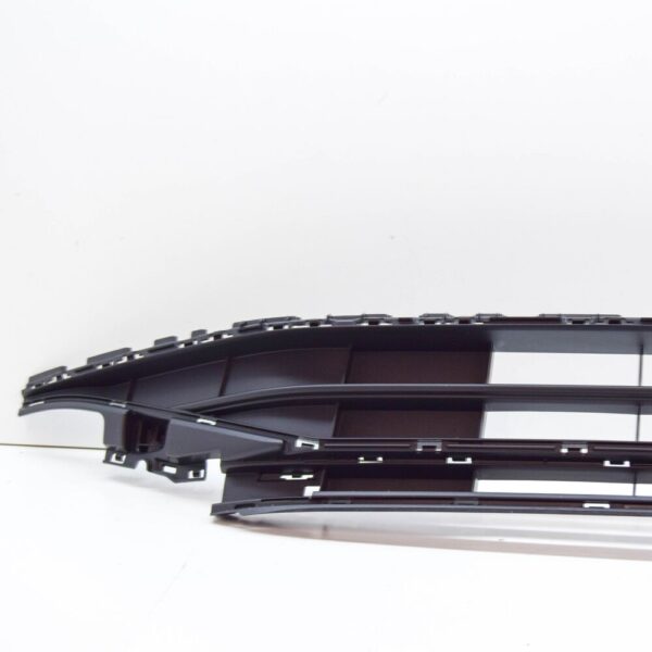 3G0853677Q9B9 - VW Passat B8 3G Front Lower Bumper Vent Grille 3G0853677Q9B9 NEW GENUINE