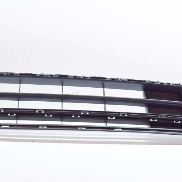 3G0853677Q9B9 - VW Passat B8 3G Front Lower Bumper Vent Grille 3G0853677Q9B9 NEW GENUINE