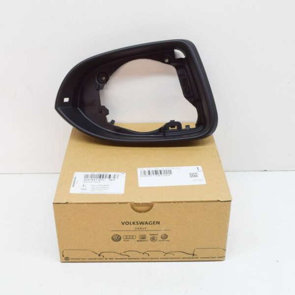 3G08576029B9 - NEW VW PASSAT B8 FRONT RIGHT DOOR MIRROR INNER TRIM 3G08576029B9 ORIGINAL