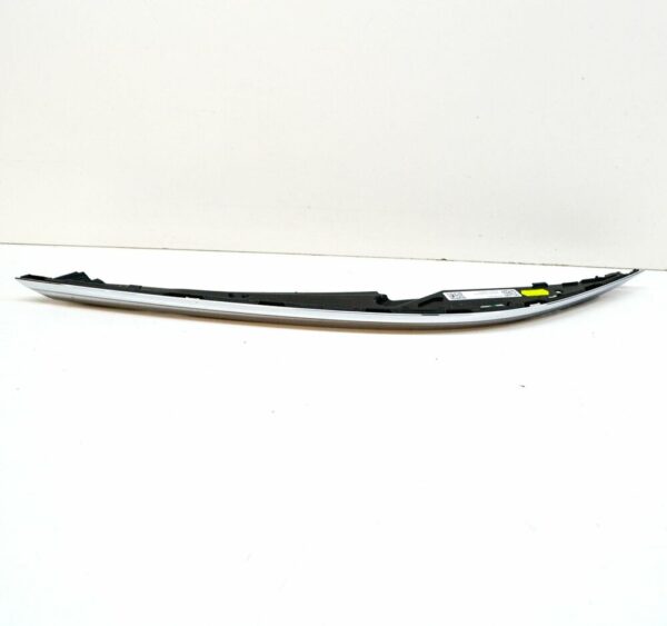 3G0941120B - NEW VW PASSAT B8 4 MOTION FRONT RIGHT HEADLIGHT UPPER CHROME TRIM 3G0941120B