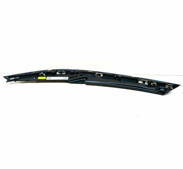 3G0941120B - NEW VW PASSAT B8 4 MOTION FRONT RIGHT HEADLIGHT UPPER CHROME TRIM 3G0941120B