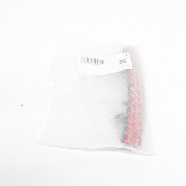 3G0945104A - NEW VOLKSWAGEN PASSAT B8 REAR RIGHT BUMPER INNER REFLECTOR 3G0945104A