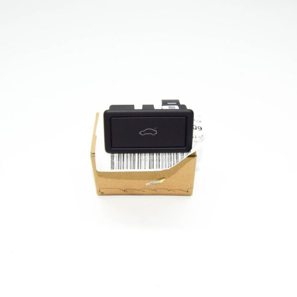 3G0959831B - Volkswagen Tiguan AD MK2 Rear Lid Open Switch 3G0959831BWHS NEW GENUINE