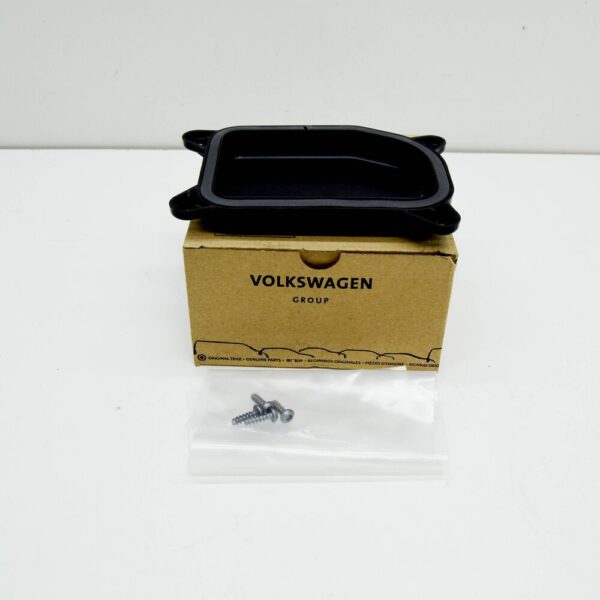 3G0998608A - NEW VOLKSWAGEN PASSAT B8 3G RIGHT HEADLIGHT COVER CAP 3G0998608A ORIGINAL